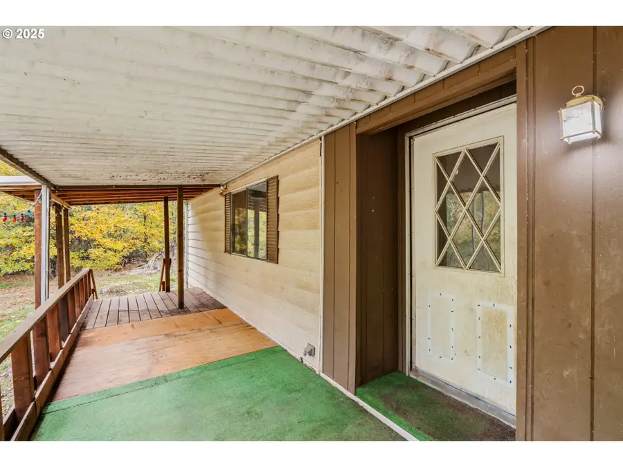 19493 Redwood Hwy, Selma, OR 97538 - Image #2