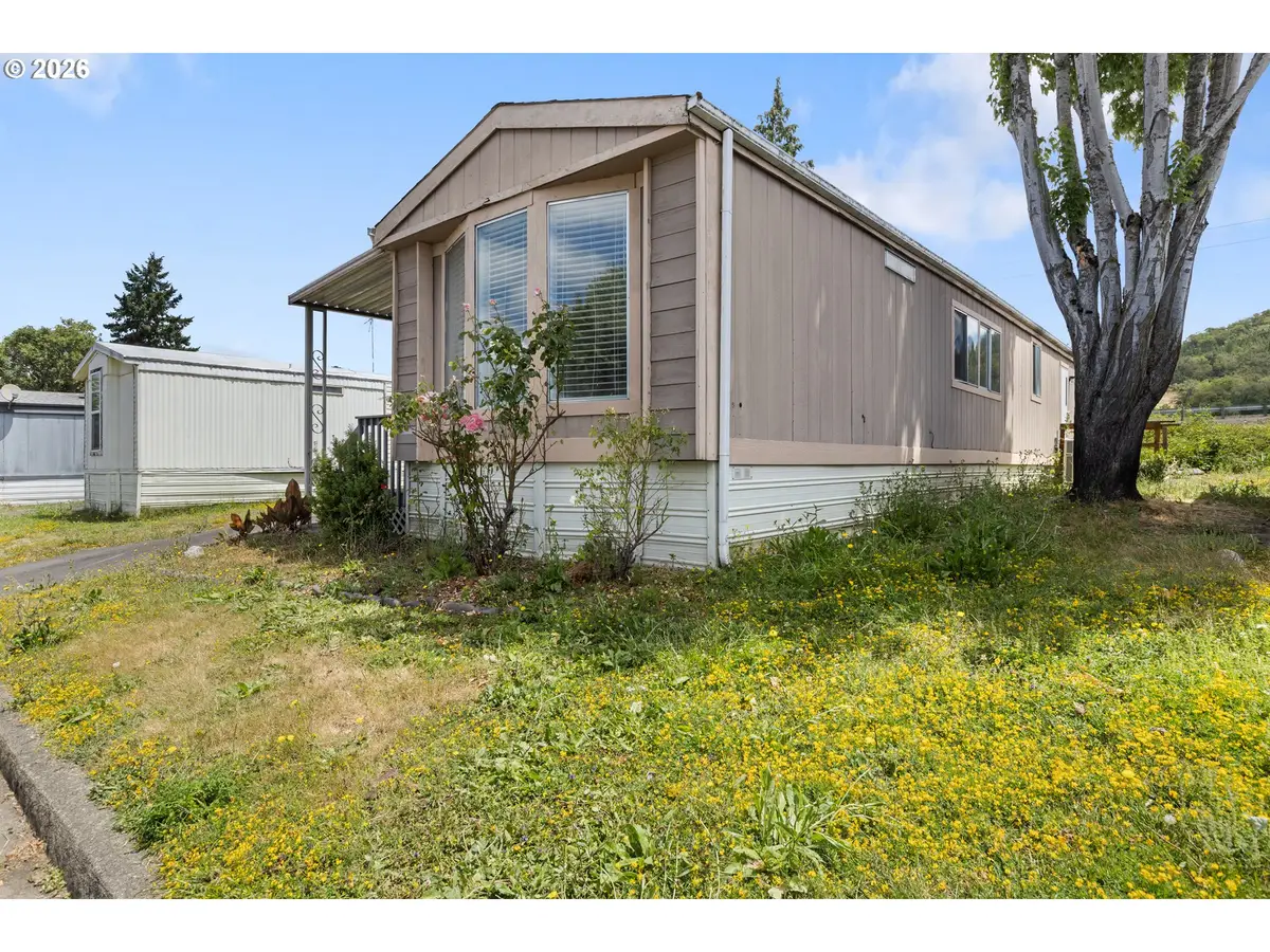 56 Manor Loop, Roseburg, OR 97471 - #1