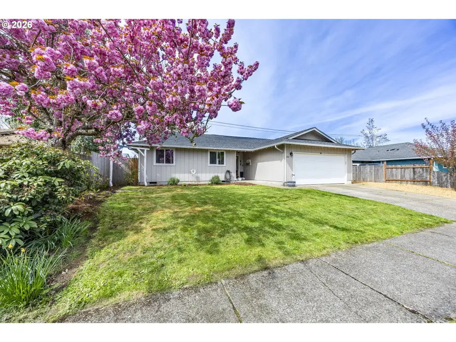 1530 Dola St, Eugene, OR 97402 - #3