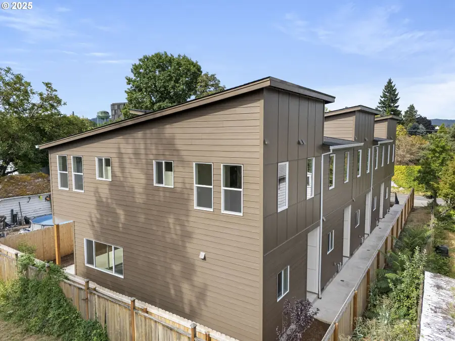 5864 N Missouri Ave #3, Portland, OR 97217 - Image #2