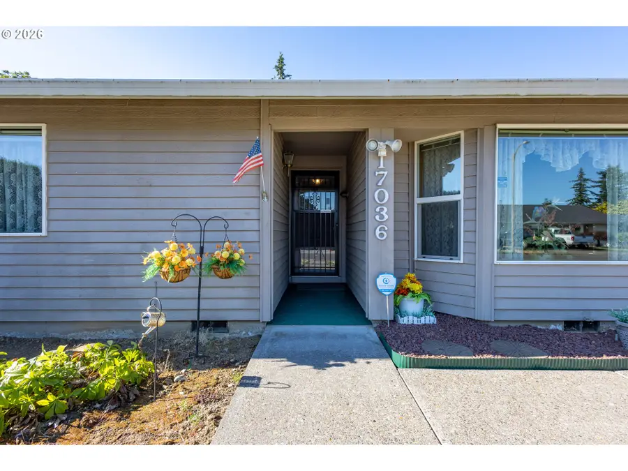 17036 SE Salmon St, Portland, OR 97233 - #2