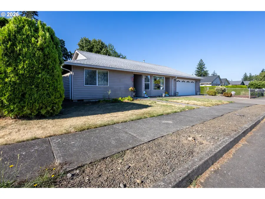 17036 SE Salmon St, Portland, OR 97233 - #3