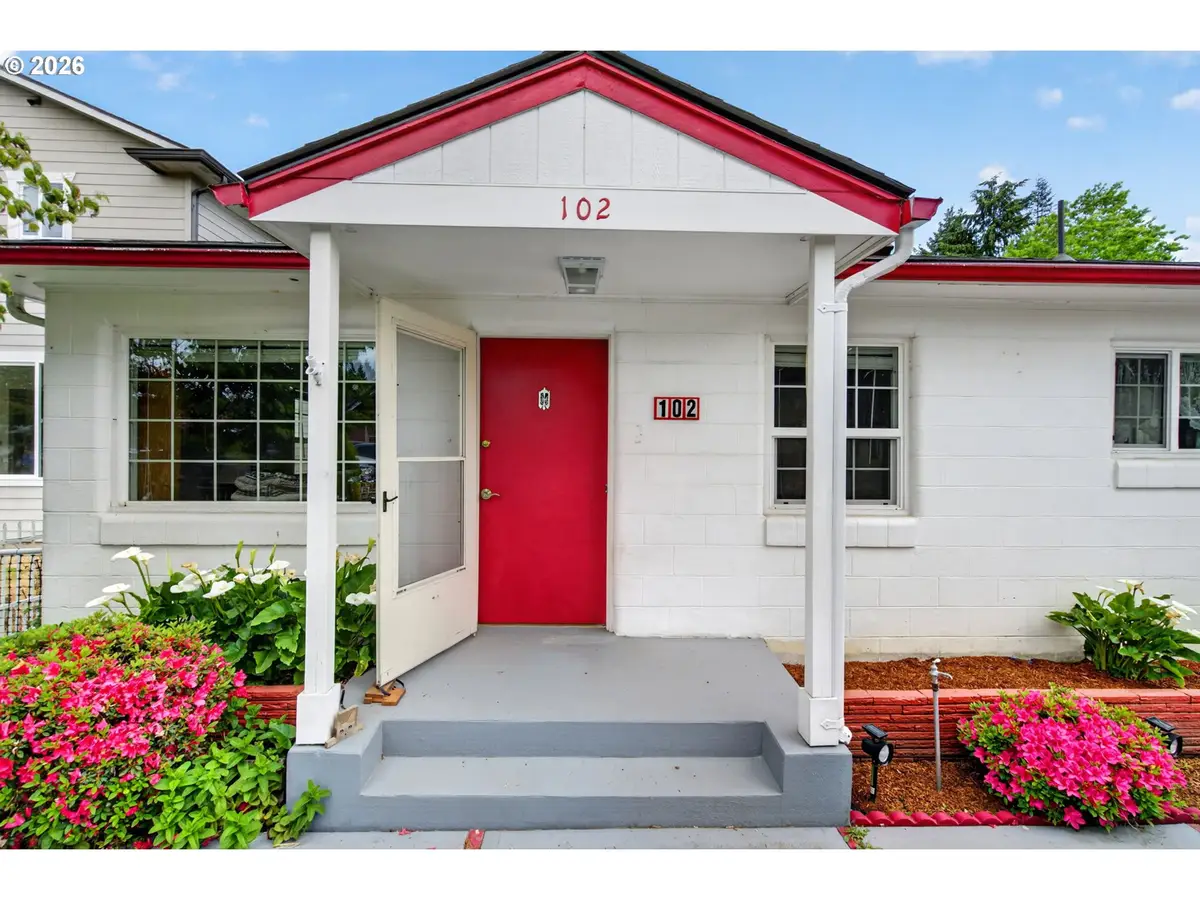 102 Nelson Ave, Kelso, WA 98626 - #1