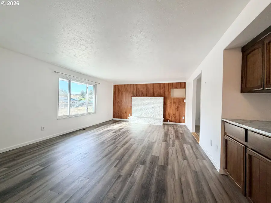 250 Willow Dr, Stanfield, OR 97875 - #3