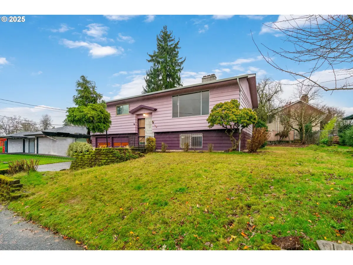 13122 NE Morris Ct, Portland, OR 97230 - Image #1