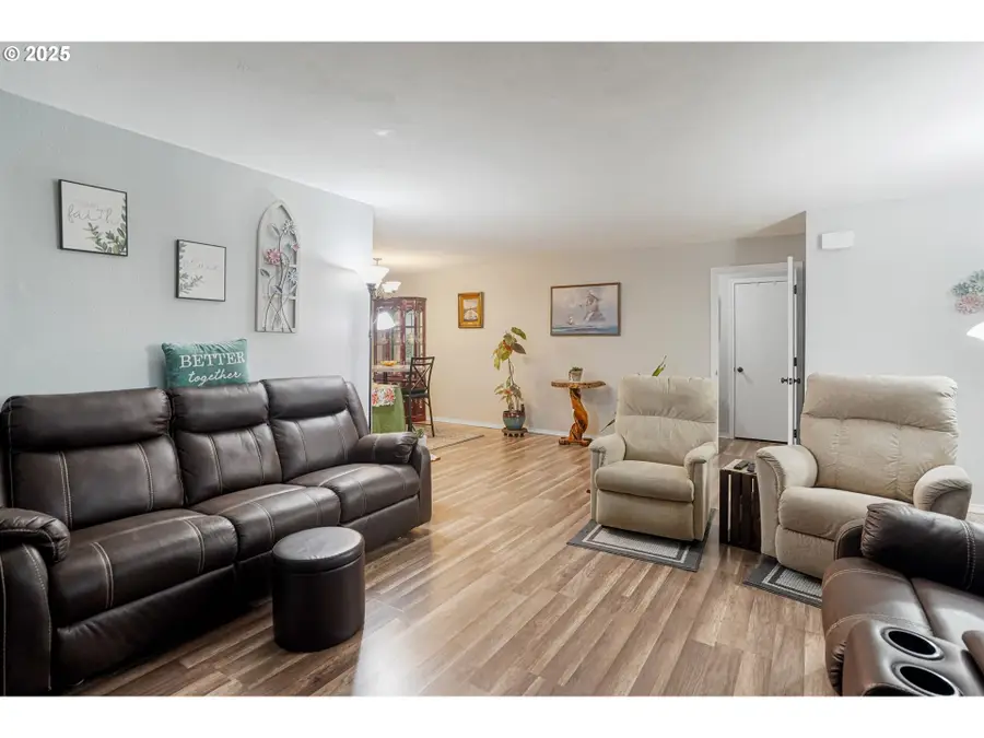 825 SW Walnut St, Albany, OR 97321 - Image #3