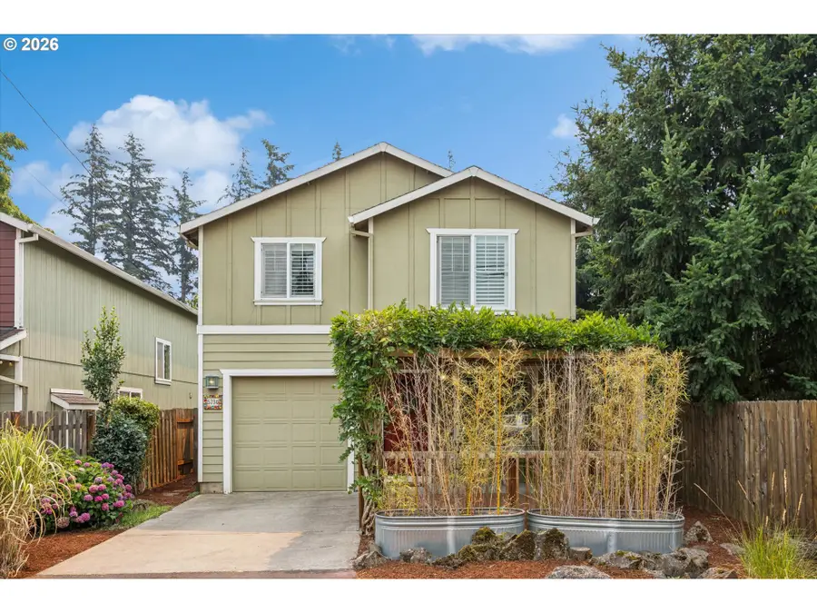 5704 SE Lexington St, Portland, OR 97206 - #2