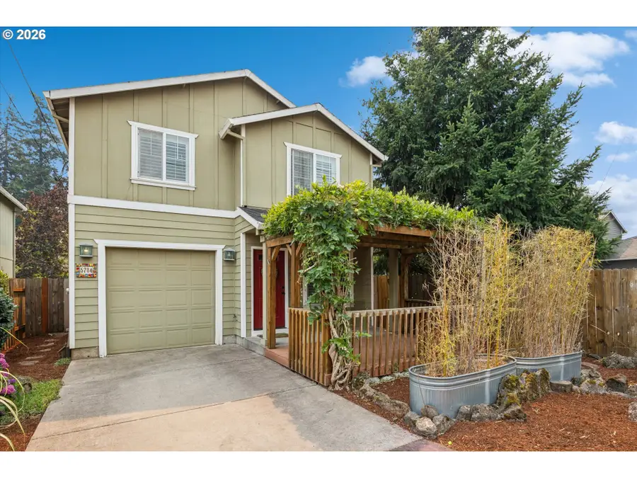 5704 SE Lexington St, Portland, OR 97206 - #3