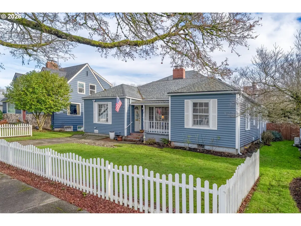 1414 19th Ave, Longview, WA 98632 - Image #1