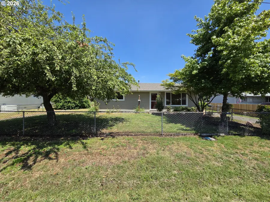 301 NW Midway St, Winston, OR 97496 - #3