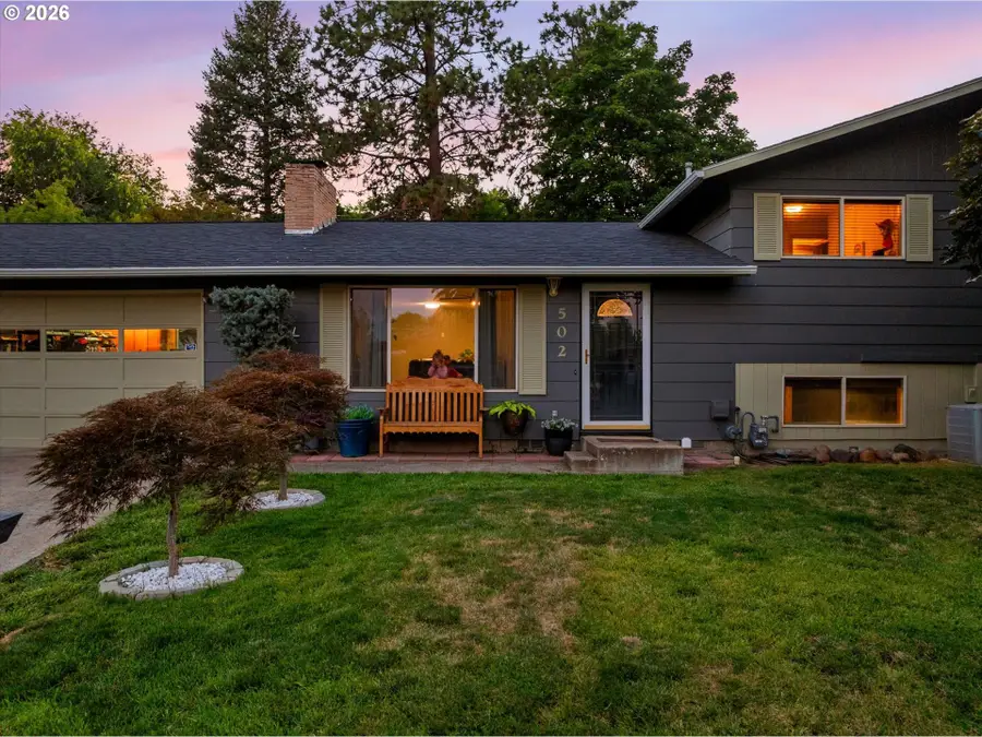 502 1st St, La Grande, OR 97850 - #2
