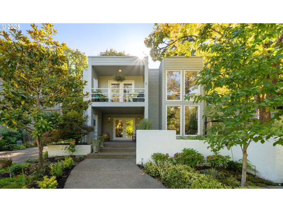 2904 SE Berkeley Pl, Portland, OR 97202 - #2