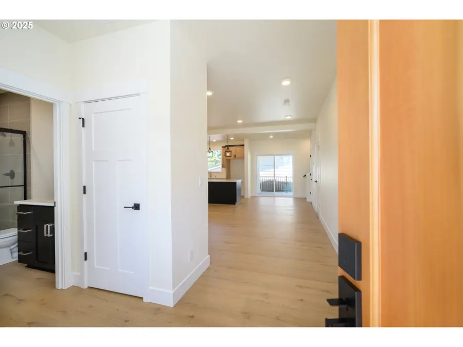 3233 E Province Ct, Newberg, OR 97132 - #3