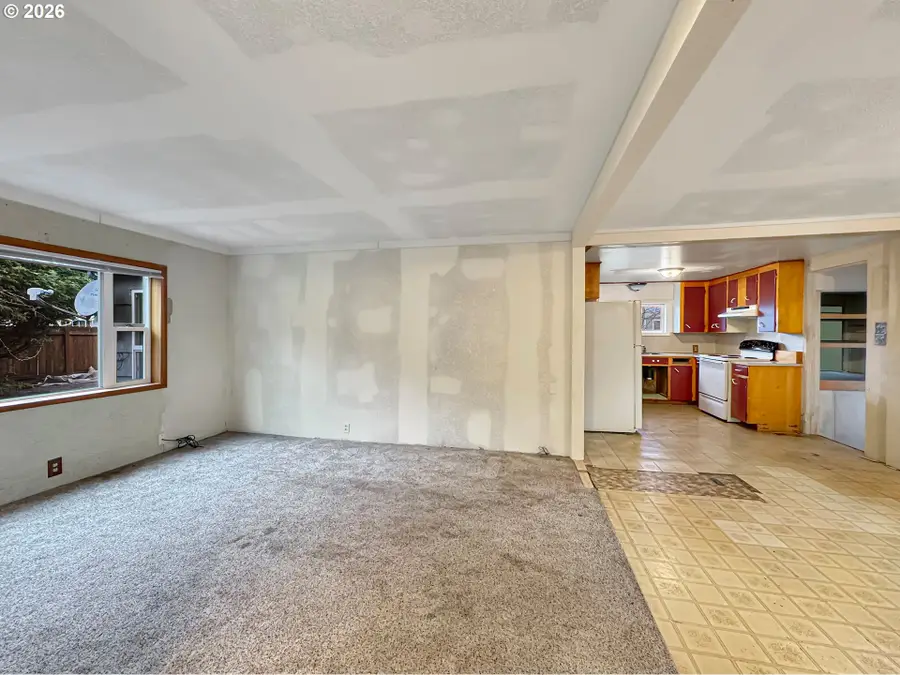 9310 NE Burton Rd, Vancouver, WA 98662 - Image #2