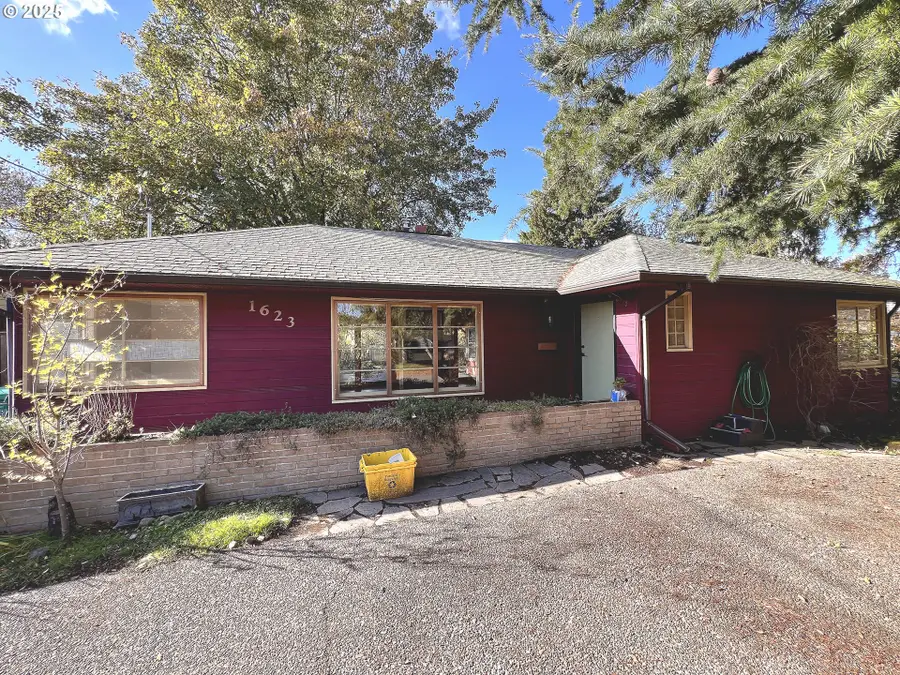 1623 NE 104th Ave, Portland, OR 97220 - Image #2