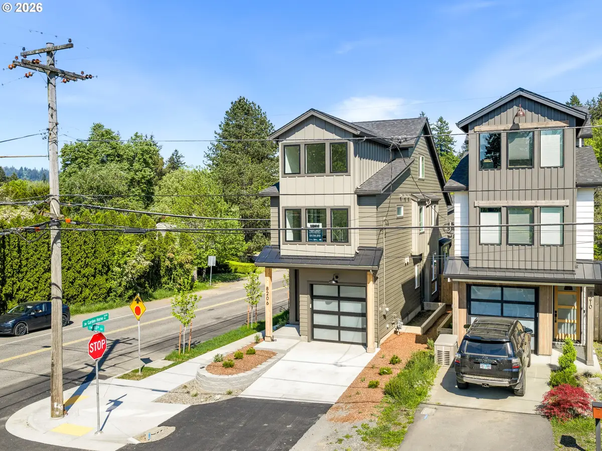 8206 SW 46th Ave, Portland, OR 97219 - #1