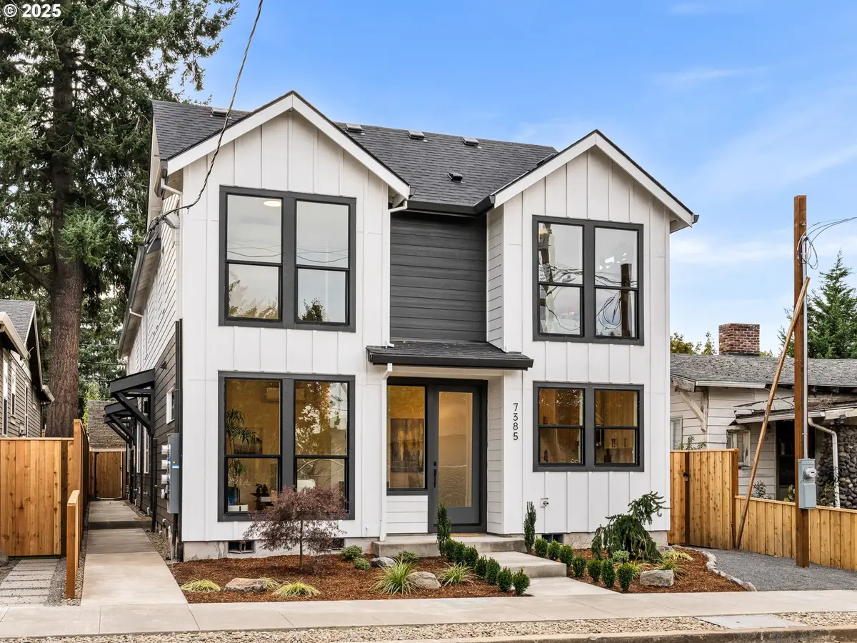 7381 N Mobile Ave, Portland, OR 97217 - Image #1