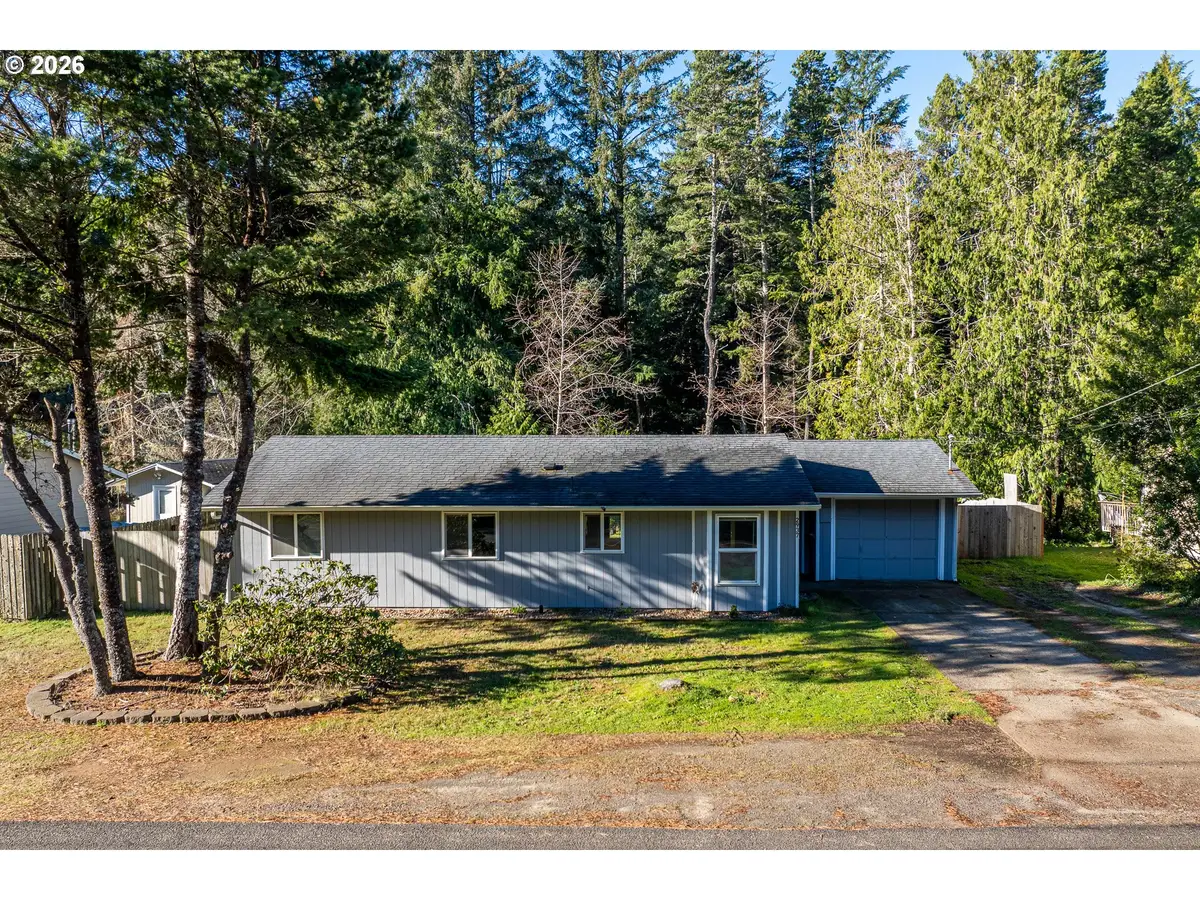2937 Munsel Lake Rd, Florence, OR 97439 - Image #1