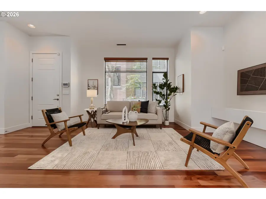 1616 NW Riverscape St, Portland, OR 97209 - #3