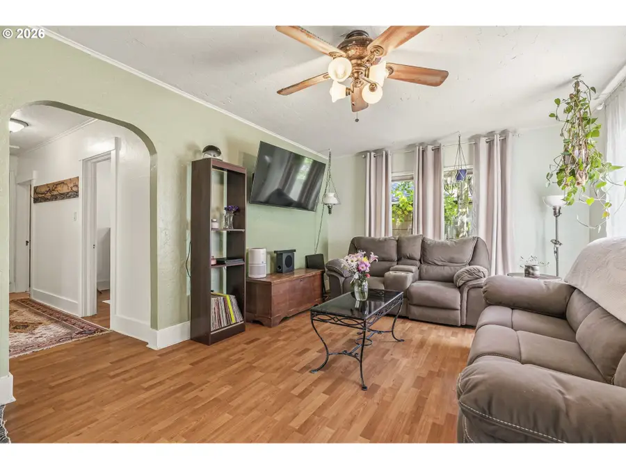531 16th Ave, Longview, WA 98632 - #3