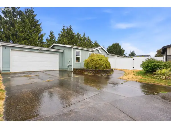 743 Saint James Pl, Molalla, OR 97038