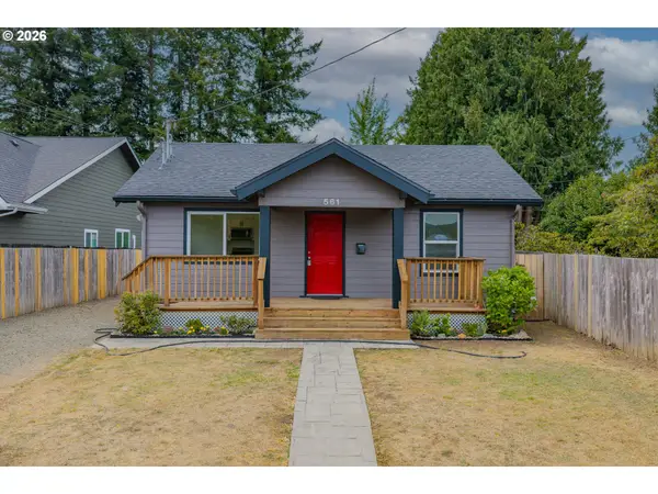 561 W 4th St, Coquille, OR 97423
