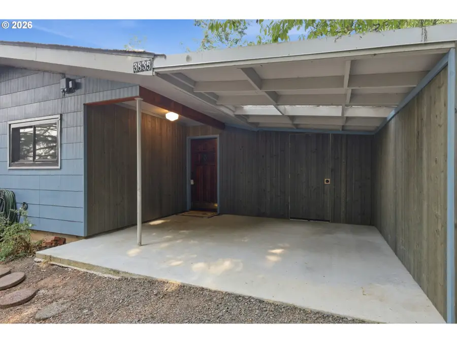 3835 Blanton Rd, Eugene, OR 97405 - #2