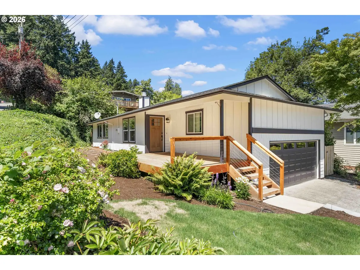 6100 Barclay St, West Linn, OR 97068 - #1