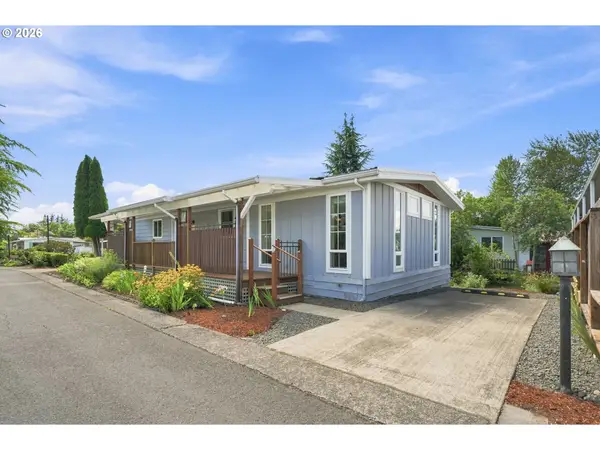 1800 Lakewood Ct #138, Eugene, OR 97402