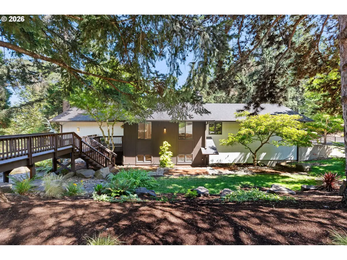 27 Marlboro Ln, Eugene, OR 97405 - #1
