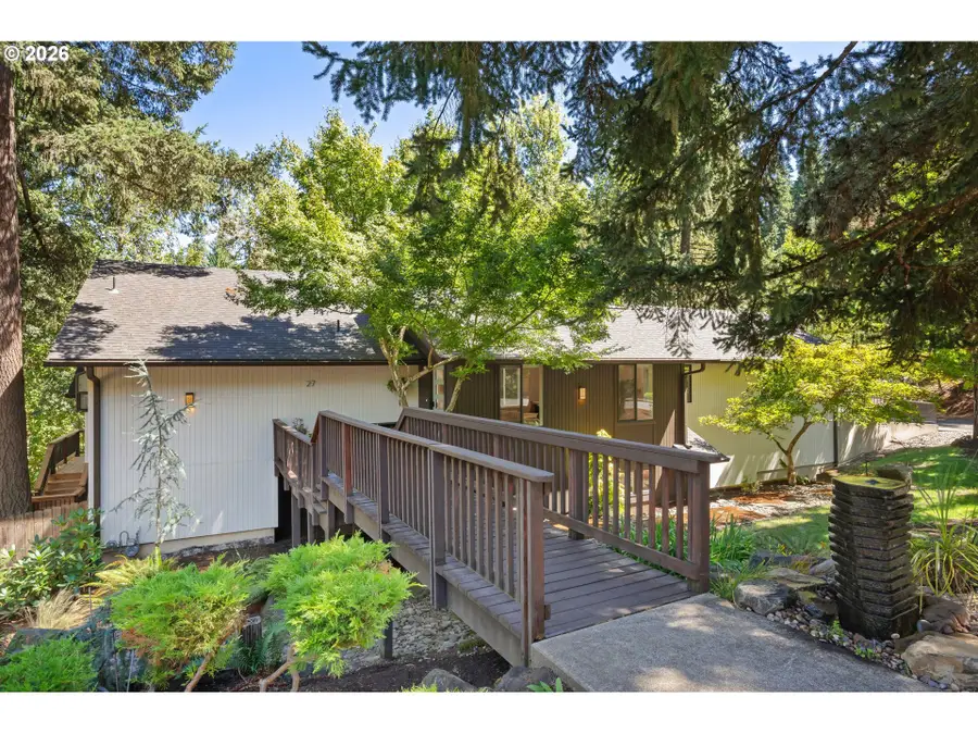 27 Marlboro Ln, Eugene, OR 97405 - #2