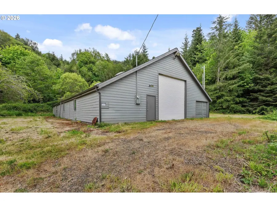 63562 Daniels Creek Rd, Eastside, OR 97420 - #3