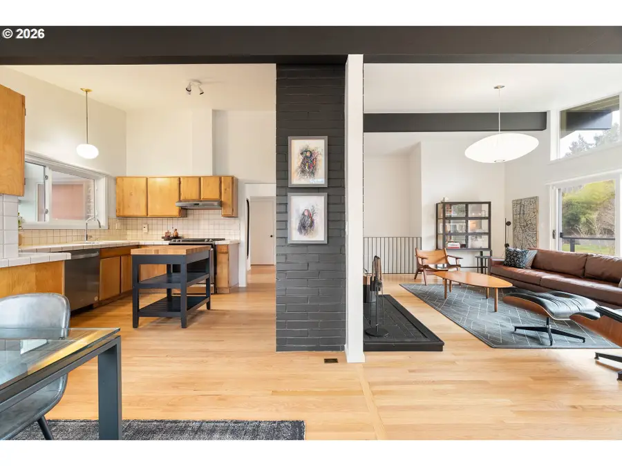 7323 SW 24th Ave, Portland, OR 97219 - Image #3