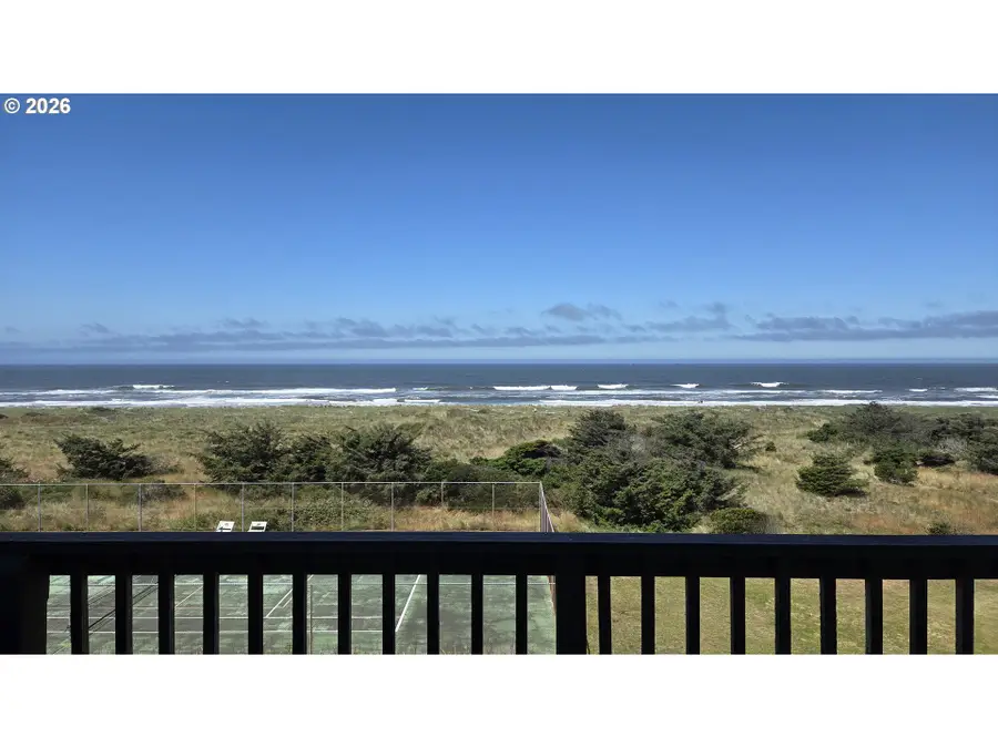 29134 Ellensburg Ave #17, Gold Beach, OR 97444 - #2