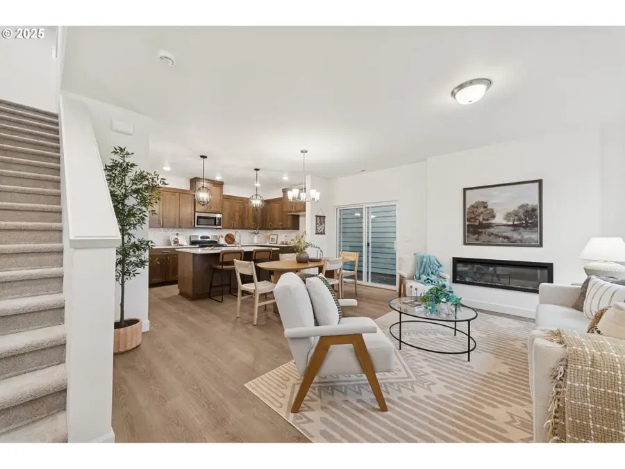 3327 SE Triumph Ave, Hillsboro, OR 97123 - Image #3