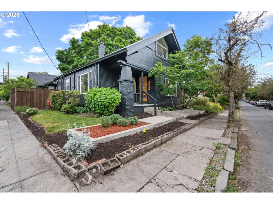 1706 SE 49th Ave, Portland, OR 97215 - #2