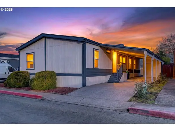 1949 SE Palmquist Rd #7, Gresham, OR 97080