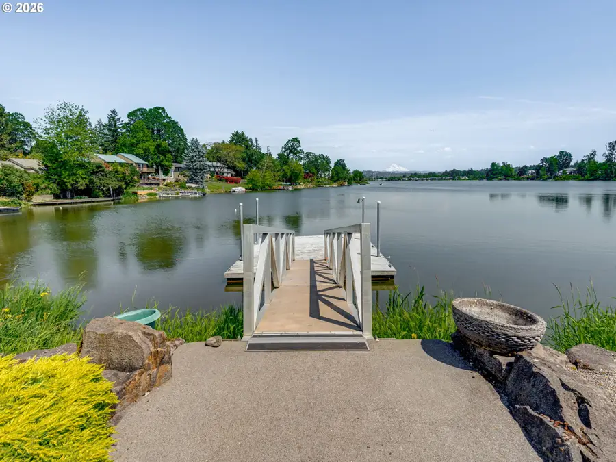 4066 NE Fairview Lake Way, Fairview, OR 97024 - #3