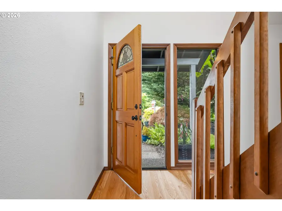 9580 SW Riverwood Ln, Tigard, OR 97224 - #3