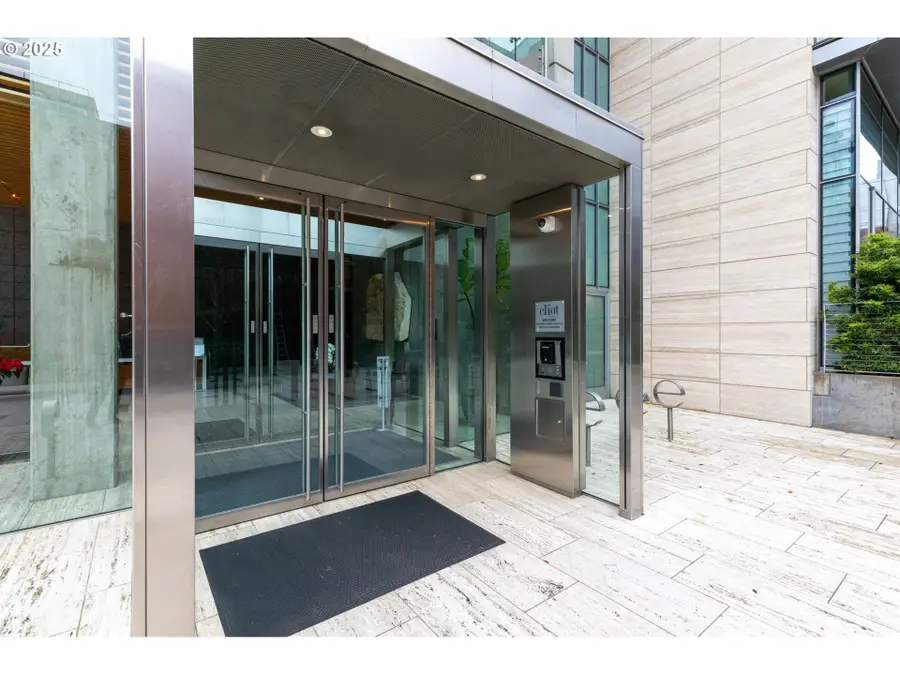 1221 SW 10th Ave #809, Portland, OR 97205 - Image #3