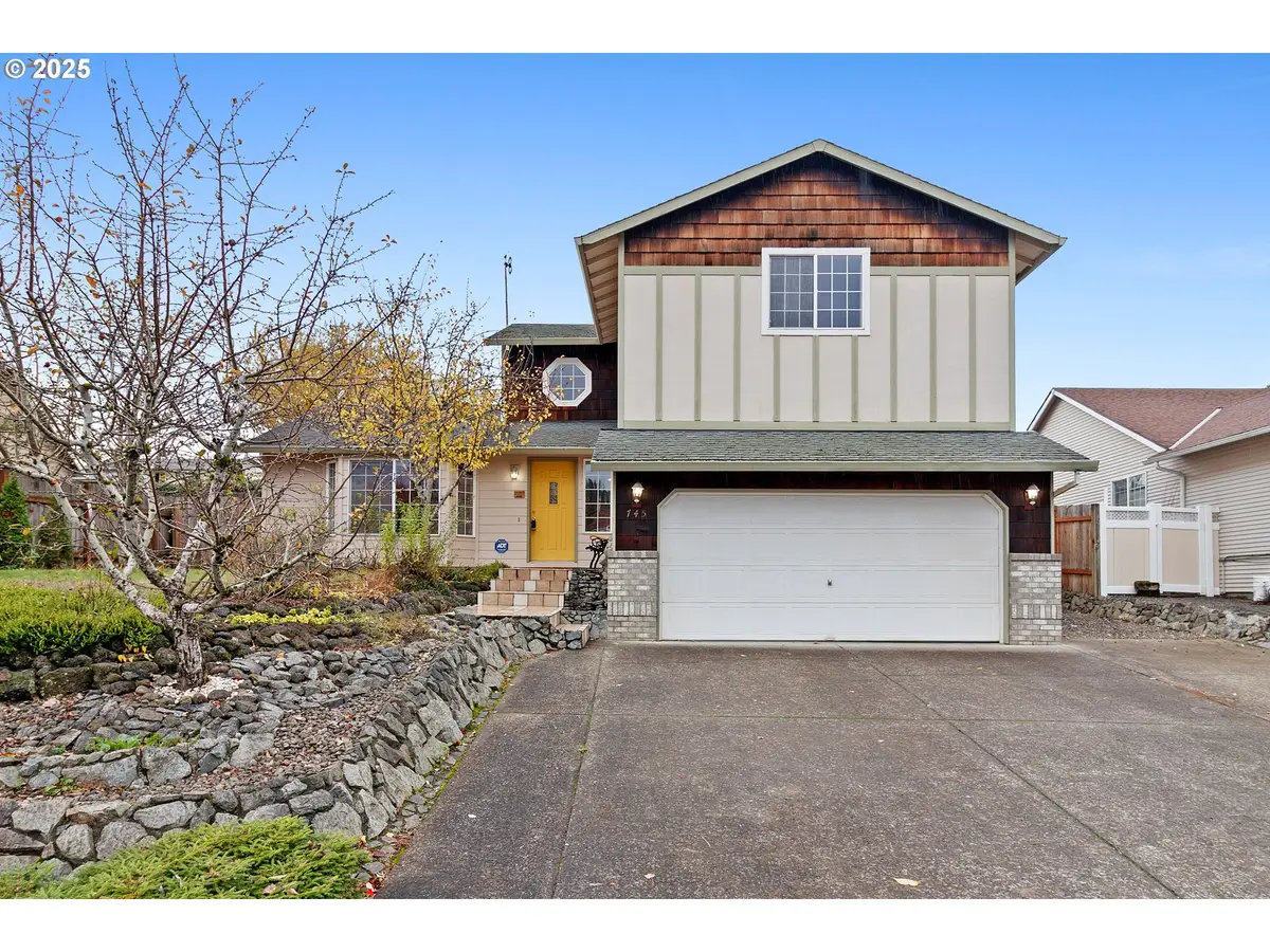 745 SE Wendy Ln, Gresham, OR 97080 - Image #1