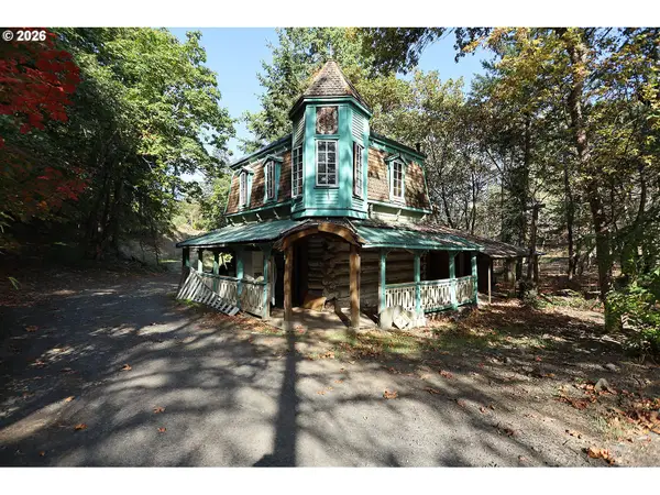 1250 Dry Creek Rd, Mosier, OR 97040