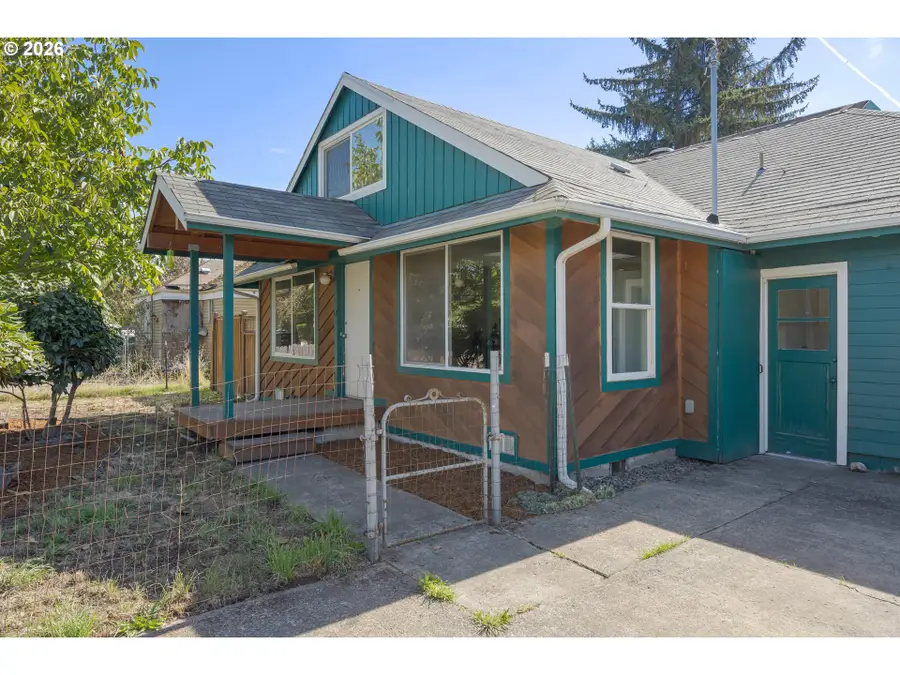 3160 Elmira Rd, Eugene, OR 97402 - #3