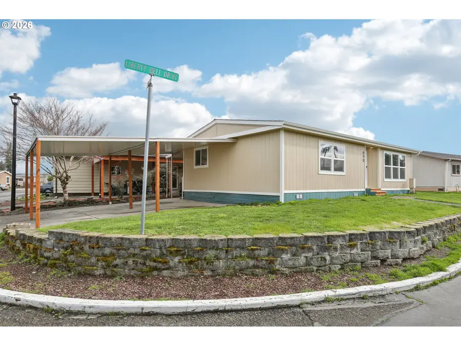 690 SW Liberty Bell Dr, Beaverton, OR 97006 - #3