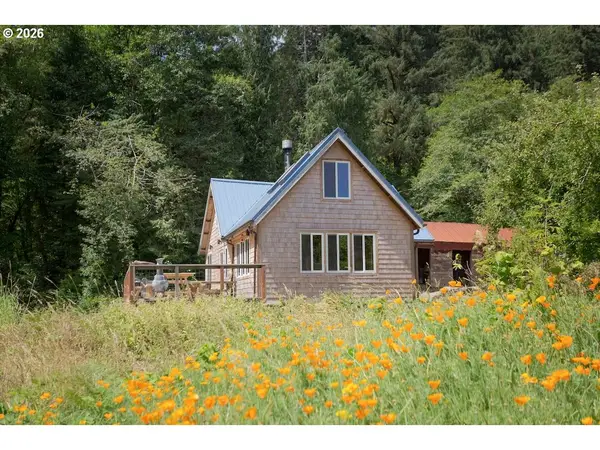 15575 Farmer Creek Rd, Cloverdale, OR 97112