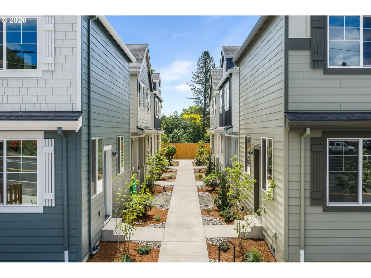 3626 SW Vermont St, Portland, OR 97219 - #1
