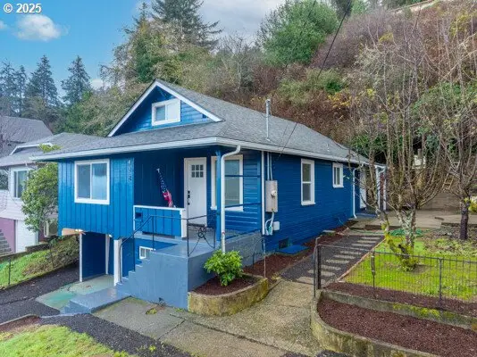 428 Elm Ave, Reedsport, OR 97467 - Image #1