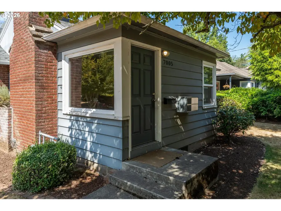 4745 N Amherst St, Portland, OR 97203 - #3