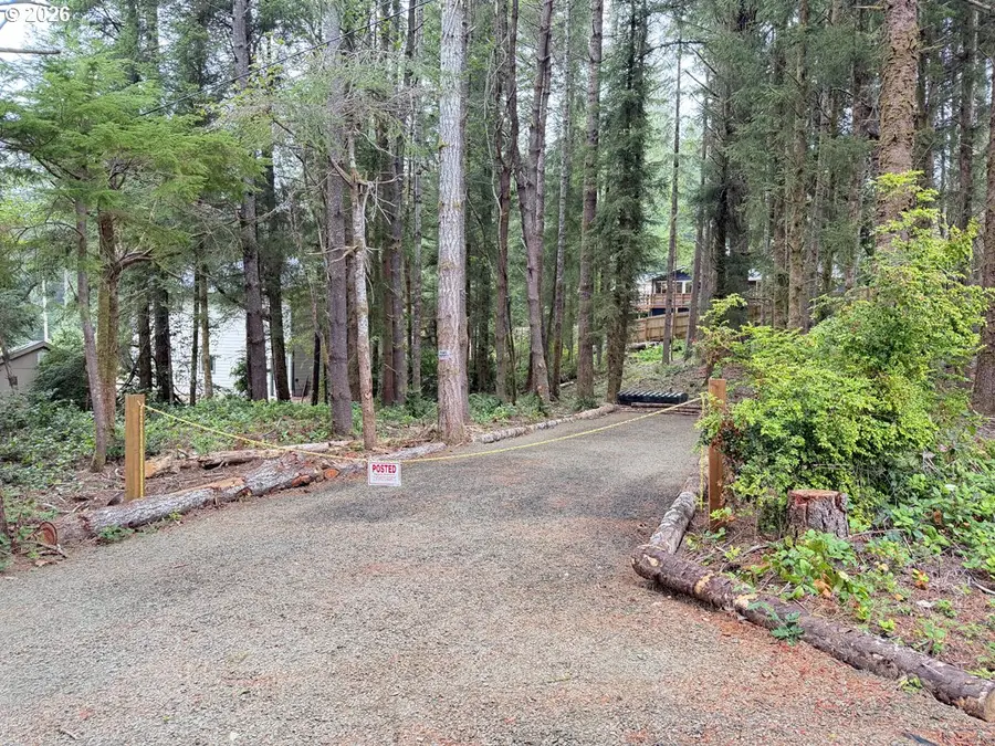 Russell Dr, Florence, OR 97439 - #2