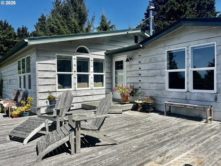 33910 Miller Ln, Gold Beach, OR 97444 - #3